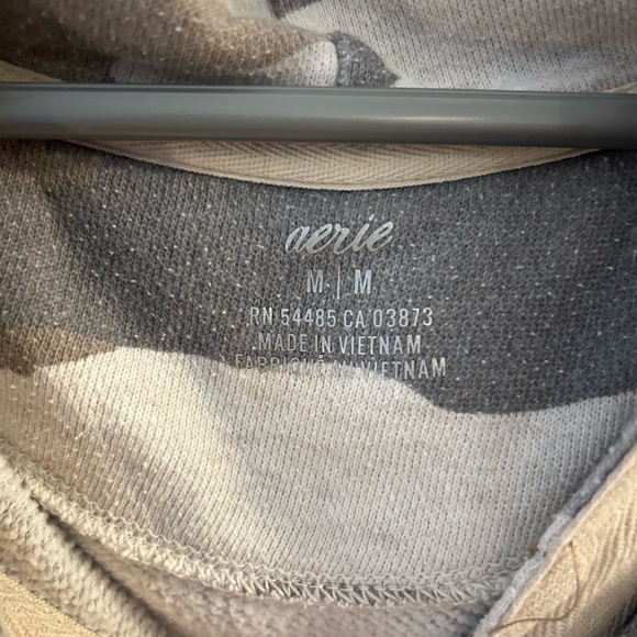 Aerie camo hoodie - Picture 3 of 4